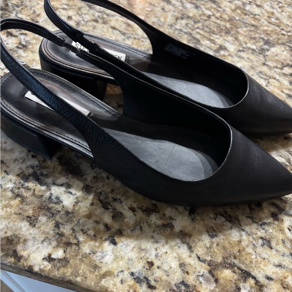 Steve Madden Black Slingback Mules - Picture 2 of 2